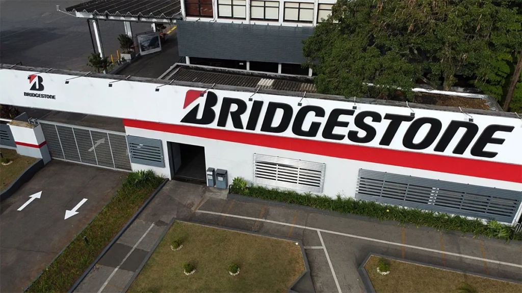 Funcionários da Bridgestone no ABC Paulista exigem PLR de R$ 15 mil em campanha salarial Funcionários da Bridgestone no ABC Paulista exigem PLR de R$ 15 mil em campanha salarial