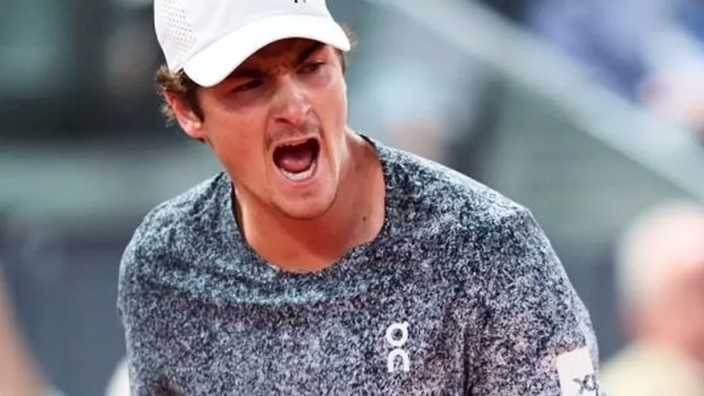 João Fonseca enfrenta preparação insatisfatória para Roland Garros
