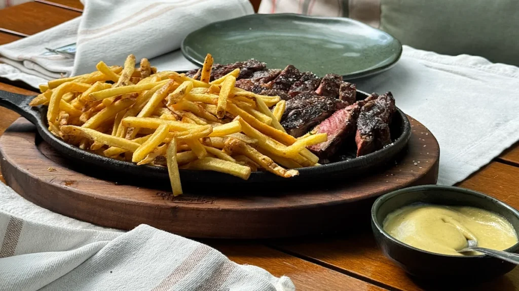 Recife inaugura roteiro gastronômico inspirado na Copa do Mundo no Fazenda Churrascada