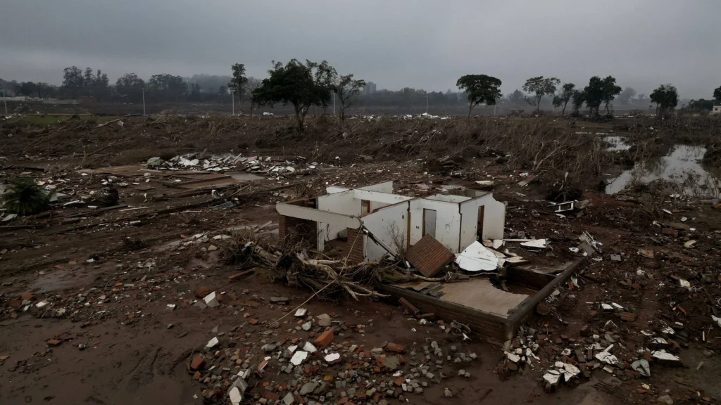 Adaptação Emergencial ao El Niño: Protocolos para Chuvas e Centros Públicos de Resfriamento Adaptação Emergencial ao El Niño: Protocolos para Chuvas e Centros Públicos de Resfriamento