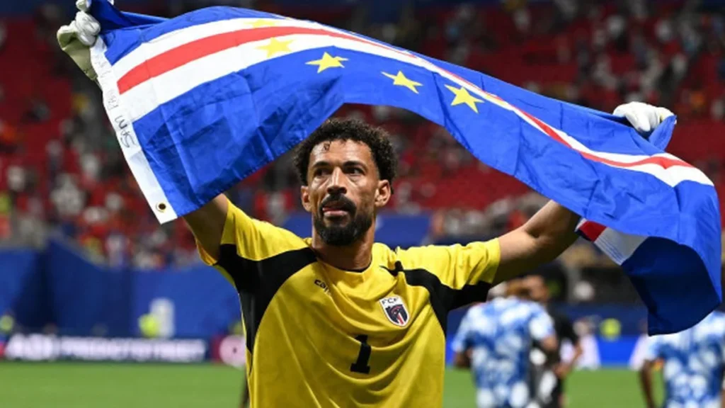 Goleiro Vozinha, sensação da Copa 2026, retorna por Cabo Verde com vínculo em Pernambuco