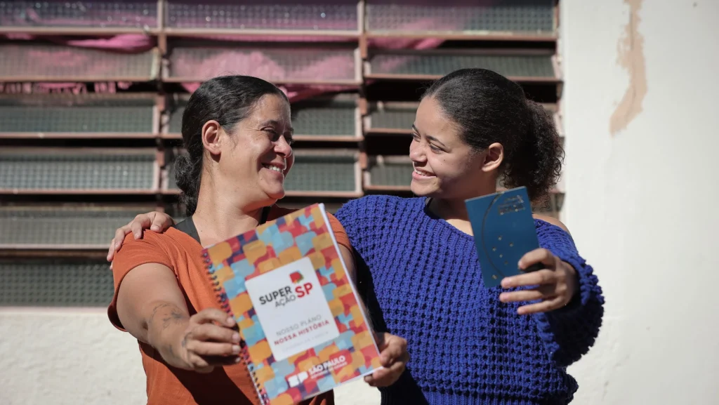 SuperAção SP e Prontos Pro Mundo: A Transformação de Mãe e Filha no Interior Paulista