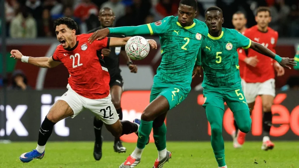 Filho de herói de 2002, Mamadou Sarr busca repetir façanha histórica do Senegal contra a França na C