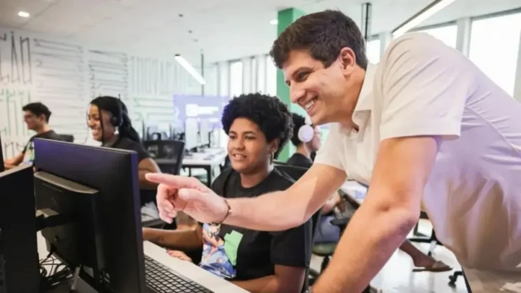 João Campos anuncia expansão do Embarque Digital para todo Pernambuco em 2024