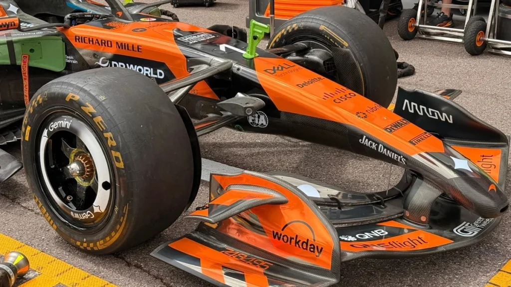 F1: Nova asa dianteira da McLaren exige mais ajustes para melhorar desempenho